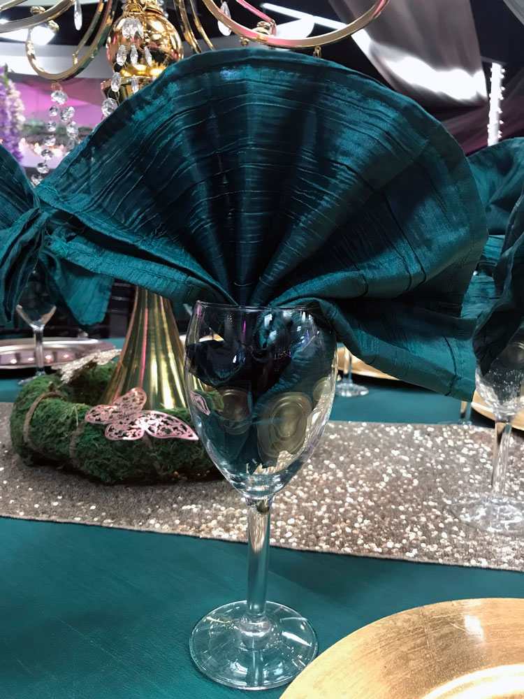 water goblet with napkin